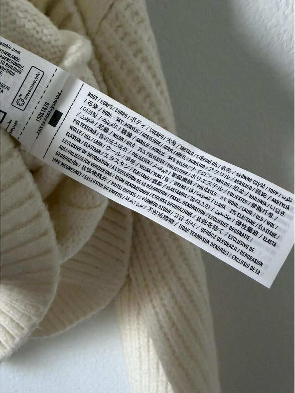 Abercrombie & Fitch NWT Long Sleeve Mock Neck Cable Knit Crop Sweater Size XXS - Picture 7 of 8